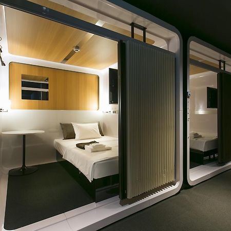 First Cabin Hanshin Nishiumeda Ōsaka Eksteriør bilde